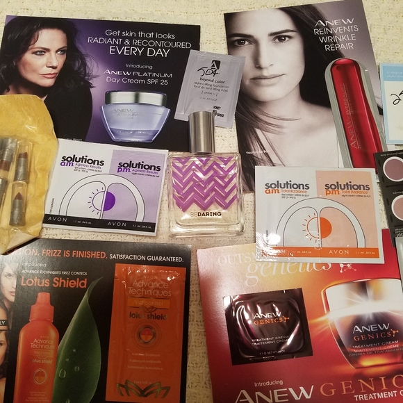 Avon purfume and products and a magiziane bundle - Picture 7 of 11